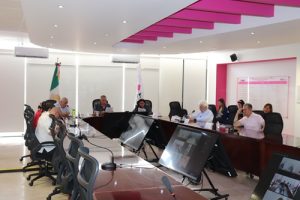 Integrantes del INE en San Luis en reunión de trabajo