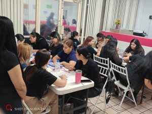 Personal del INE durante los cómputos distritales