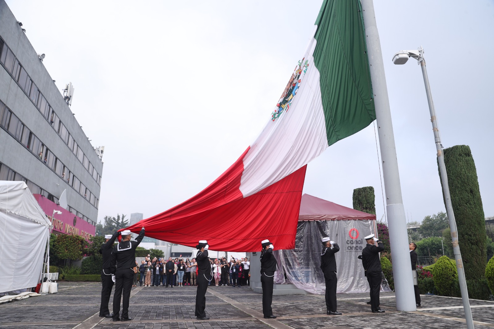 Ceremonia de Honores a la bandera con motivo de la primera elección del Poder Judicial