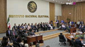 Sesión del Consejo General para entregar constancias a magistraturas