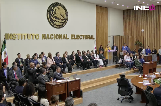 Sesión del Consejo General para entregar constancias a magistraturas