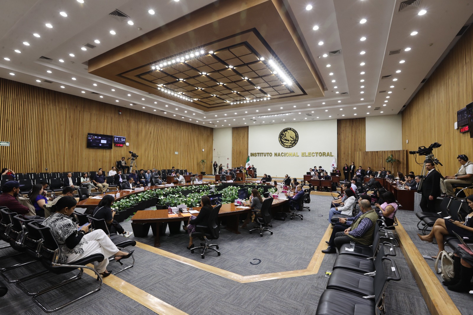 Salón del pleno del consejo general del INE, durante la sesión del 15 de julio de 2025
