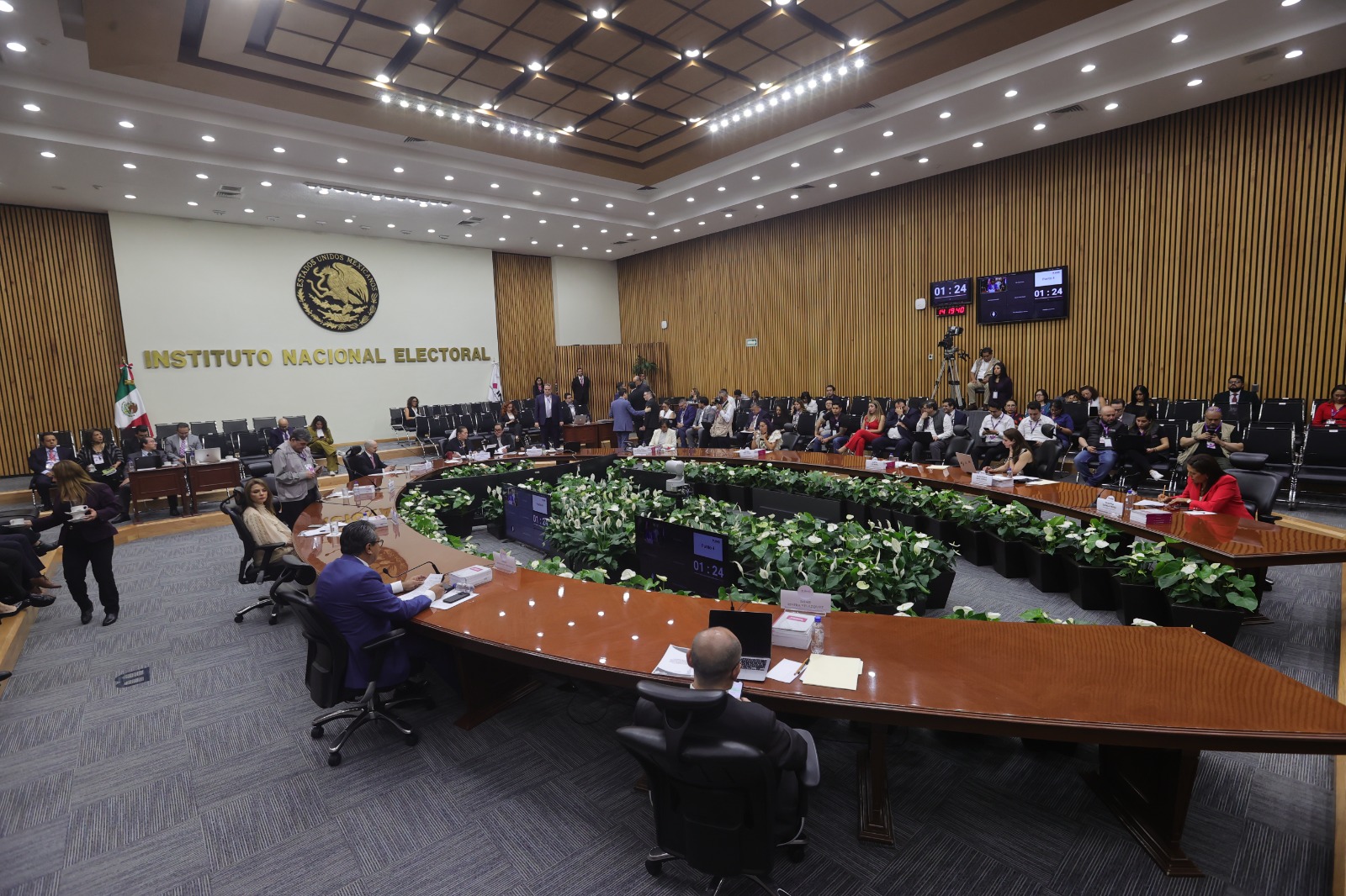 Salón de sesiones con la participación de Consejerías Electorales