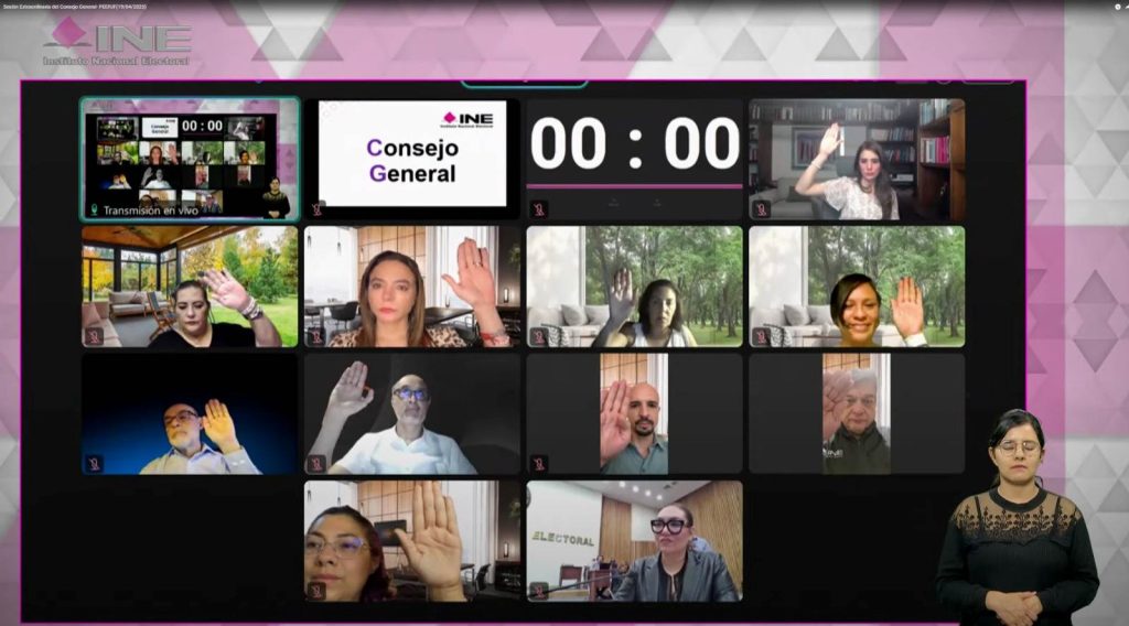 Pantalla con recuadros de las personas Consejeras Electorales participando en la Sesión.