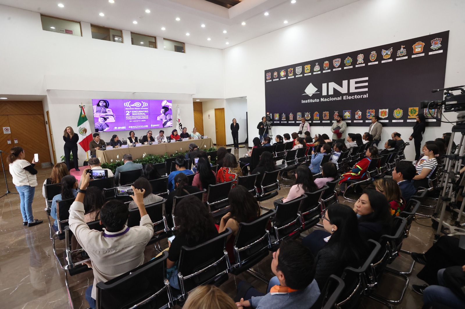 Botón para ingresar a la nota de audio "Nuestras voces cuentan"