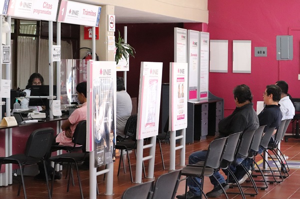 interior del módulo del INE en Guanajuato