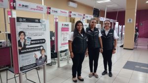 personas funcionarias de un Módulo del INE en Quintana Roo