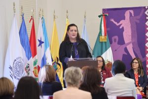 Guadalupe Taddei en la Conferencia de la Asociación de Magistradas Electorales