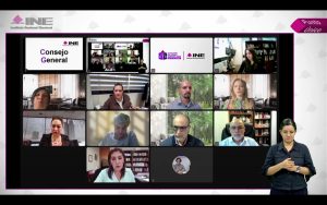 Pantalla con recuadros de las personas Consejeras Electorales participando en la Sesión.