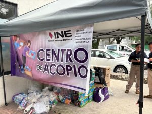 lona con la leyenda centro de acopio