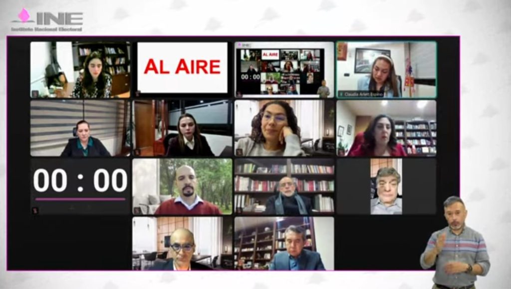 Pantalla con recuadros de las personas Consejeras Electorales participando en la Sesión.