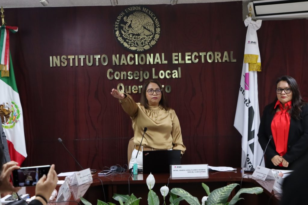 Toma de protesta de Vocal Ejecutiva dei INE en Querétaro