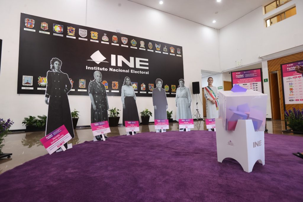 Vista de la Exposición “Mujeres que Abrieron Camino”