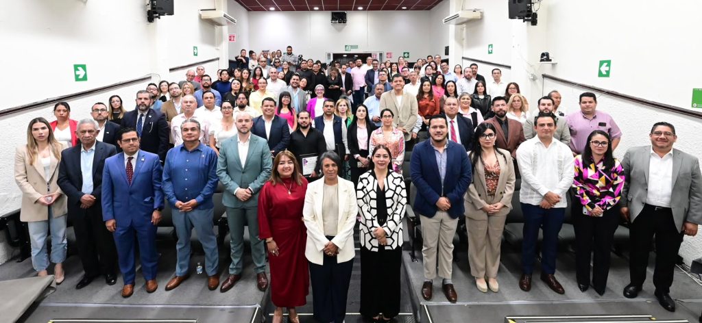 Norma De La Cruz, Conferencia en OPL Veracruz
