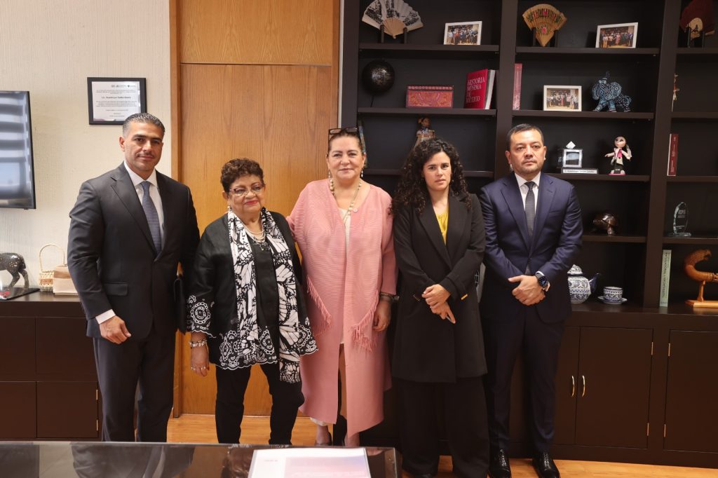 Guadalupe Taddei Zavala, encabezó este lunes una reunión de trabajo con autoridades del Gobierno de México,