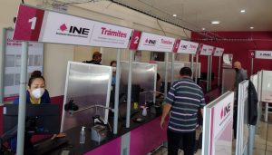 instalaciones rosa con blanco